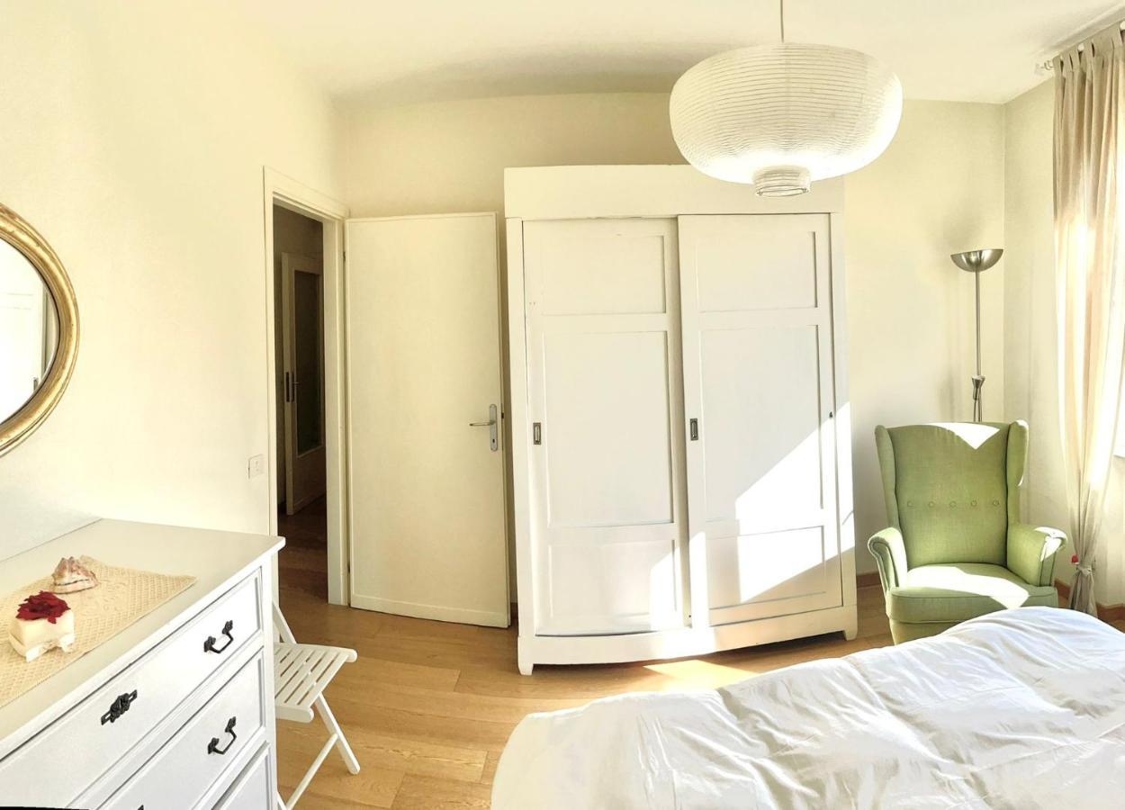 A Casa Di Rocco With Air Condition, Wifi And Private Parking Lucca Esterno foto
